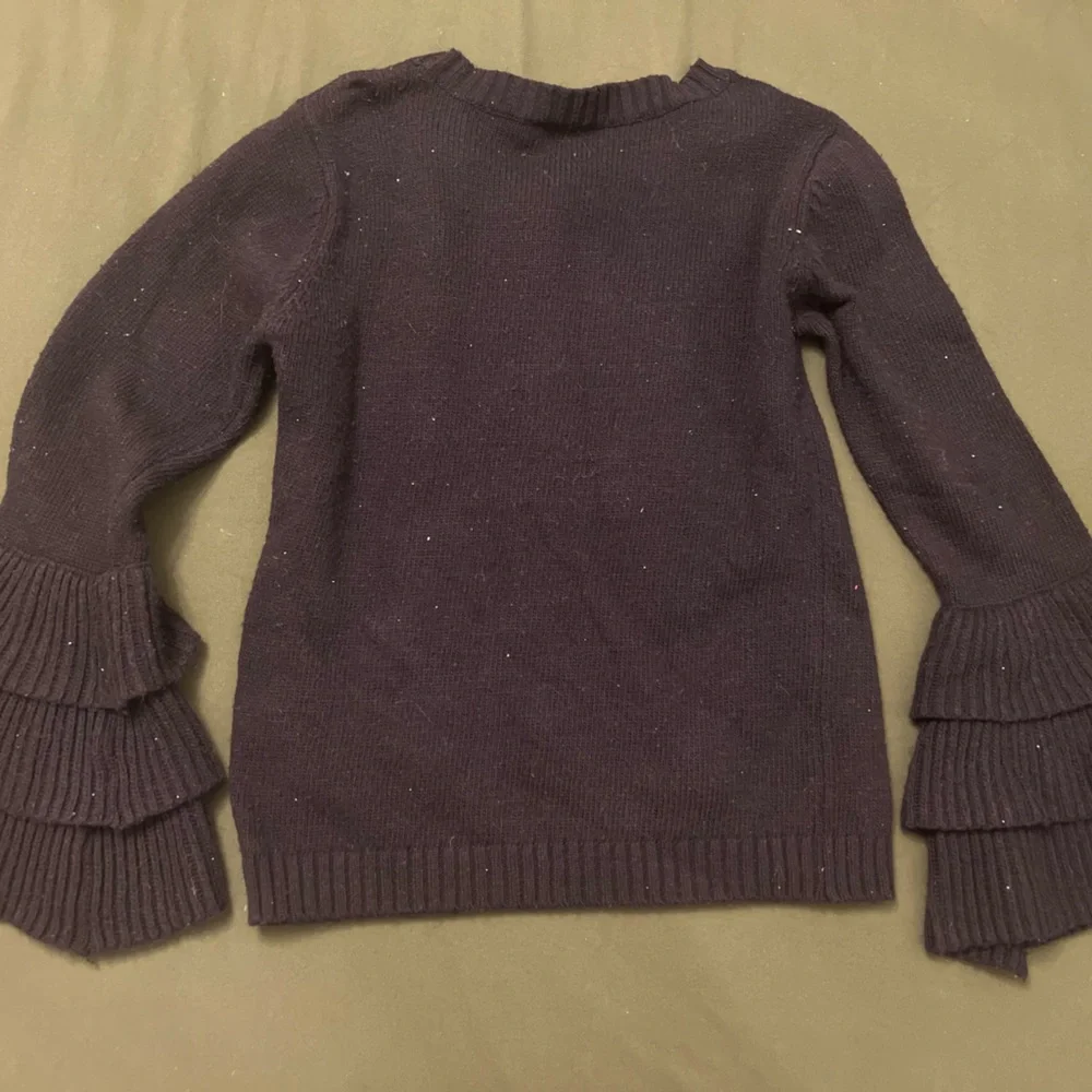 Sweater - Picture 4 of 5